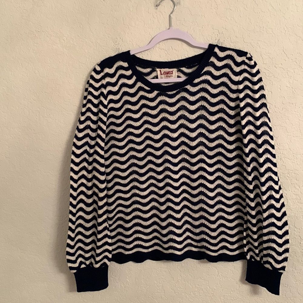 Laura by Alyzia Lightweight Stripped Sweater Size L US / 20 EU